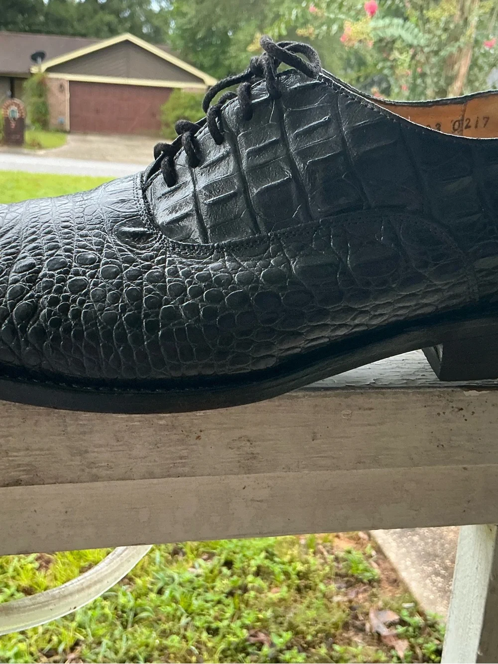 Black Croc-Embossed Leather Derby Shoe - Elegant Dress Oxford
